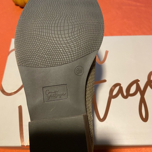 Crown vintage booties 
Style: Bonny 
Color: Olive - Picture 2 of 3